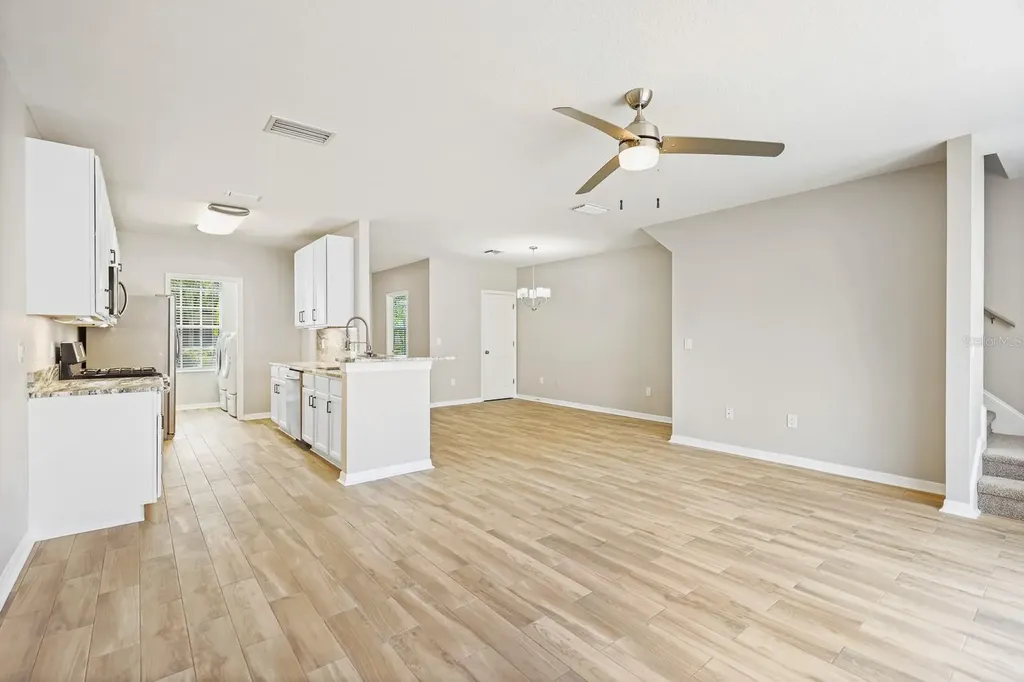6123 Fishhawk Crossing Boulevard Lithia FL 33547