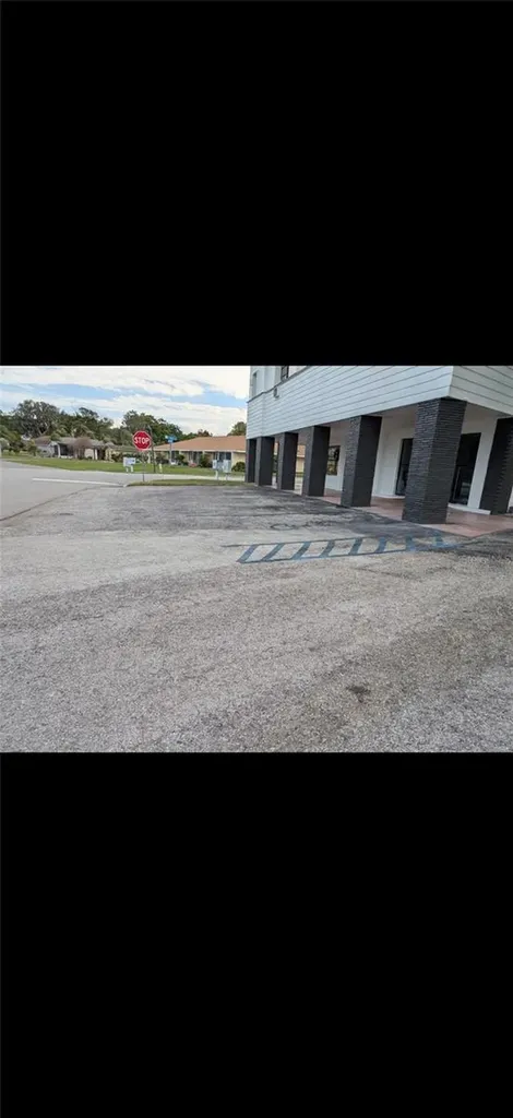 Howey In The Hills FL 34737