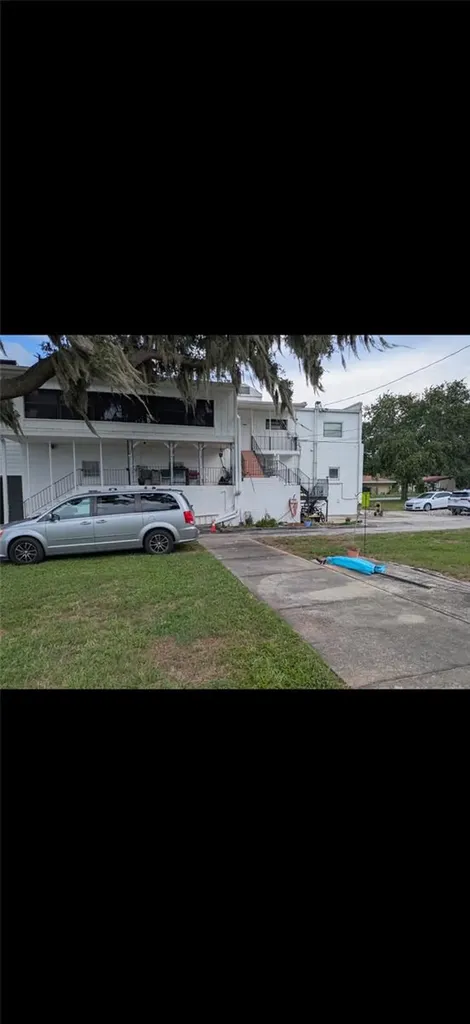 Howey In The Hills FL 34737