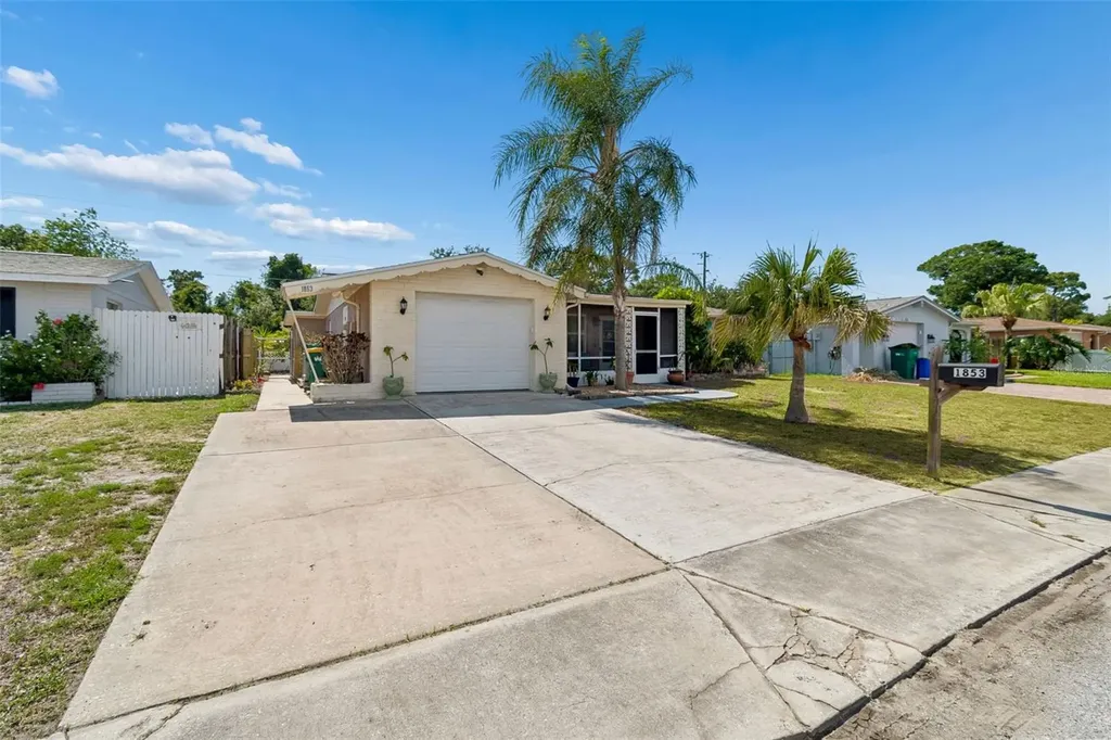 1853 Dartmouth Drive Holiday FL 34691