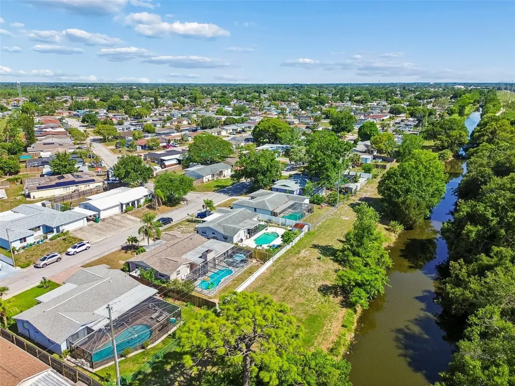 1853 Dartmouth Drive Holiday FL 34691