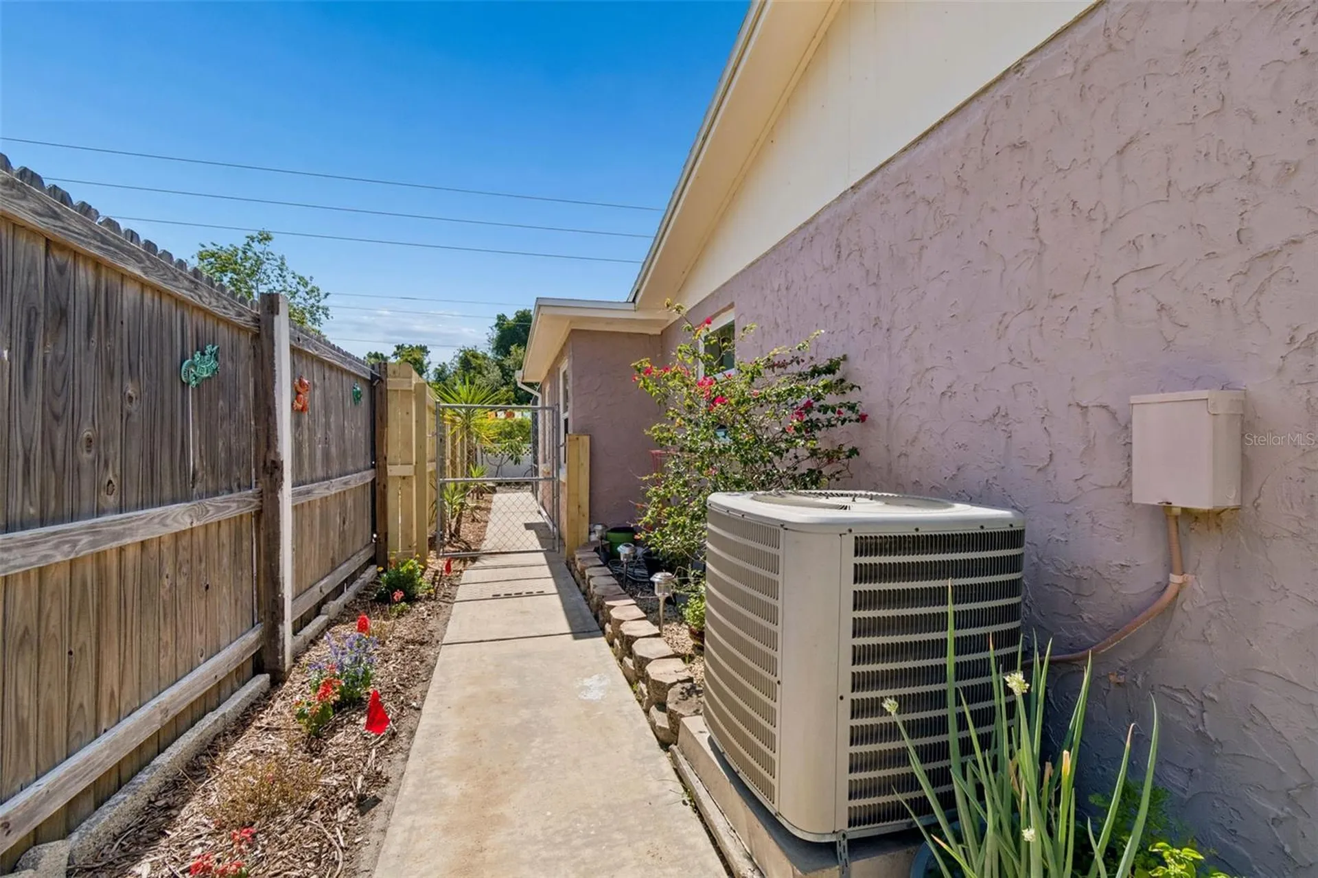 1853 Dartmouth Drive Holiday FL 34691