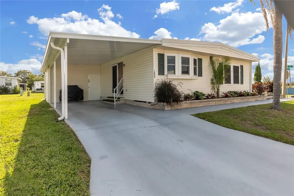 1535 45th Avenue Drive E Ellenton FL 34222