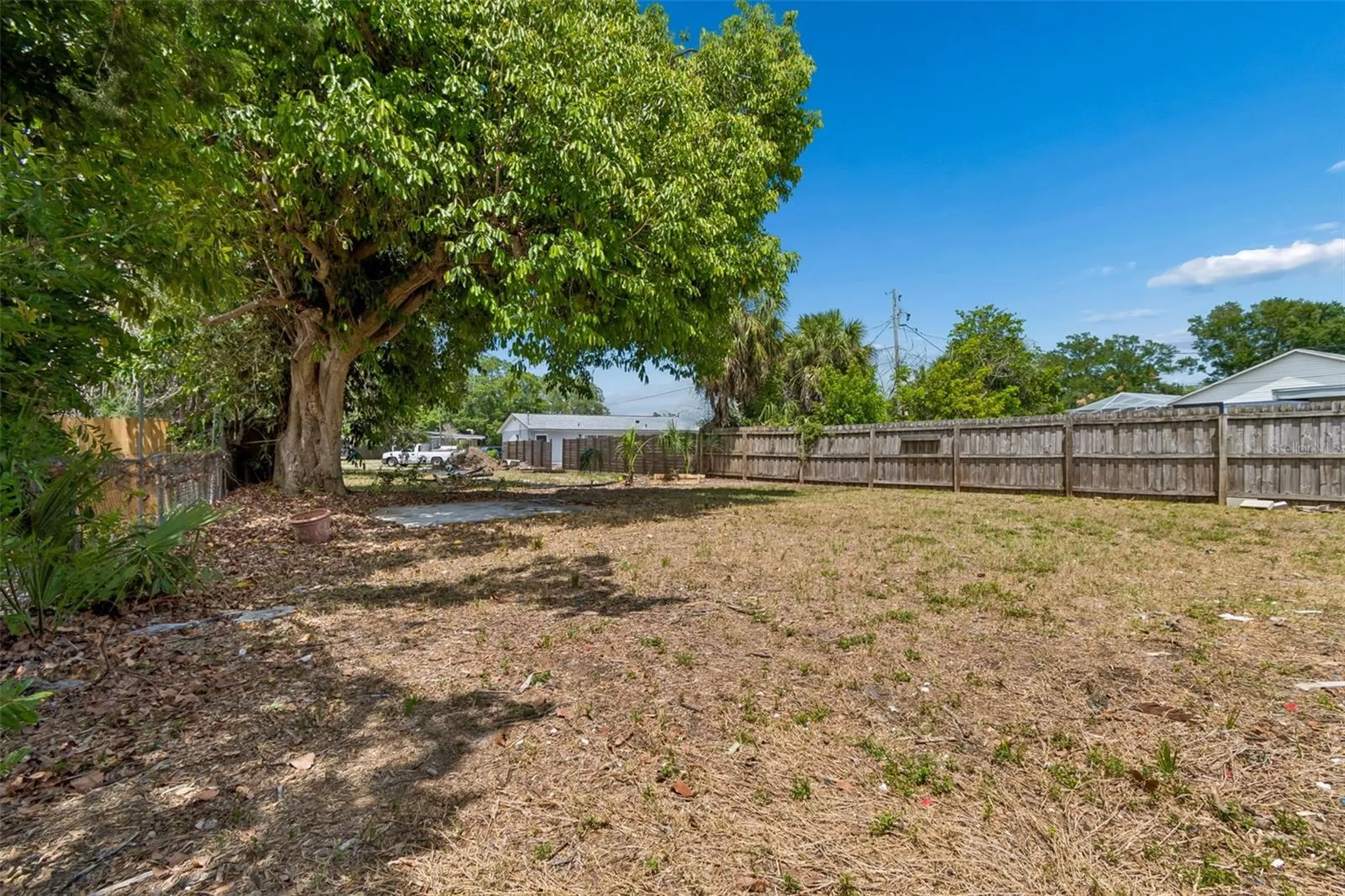 517 Hampton Avenue NE St Petersburg FL 33703