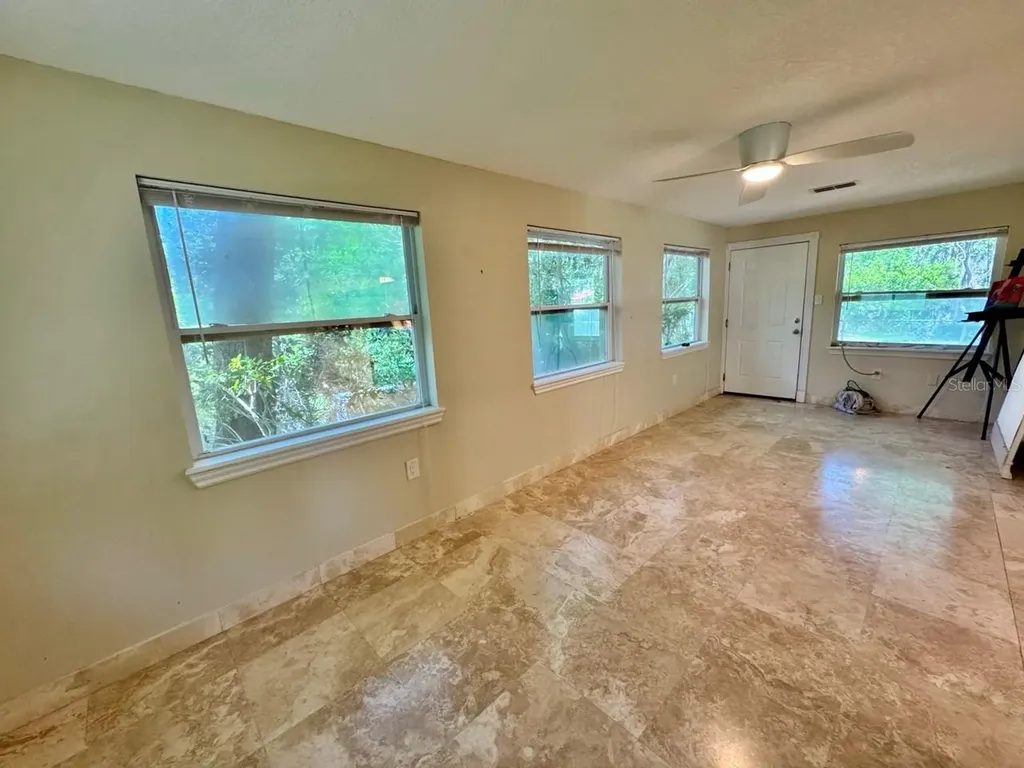 30391 NE 97th Place Salt Springs FL 32134