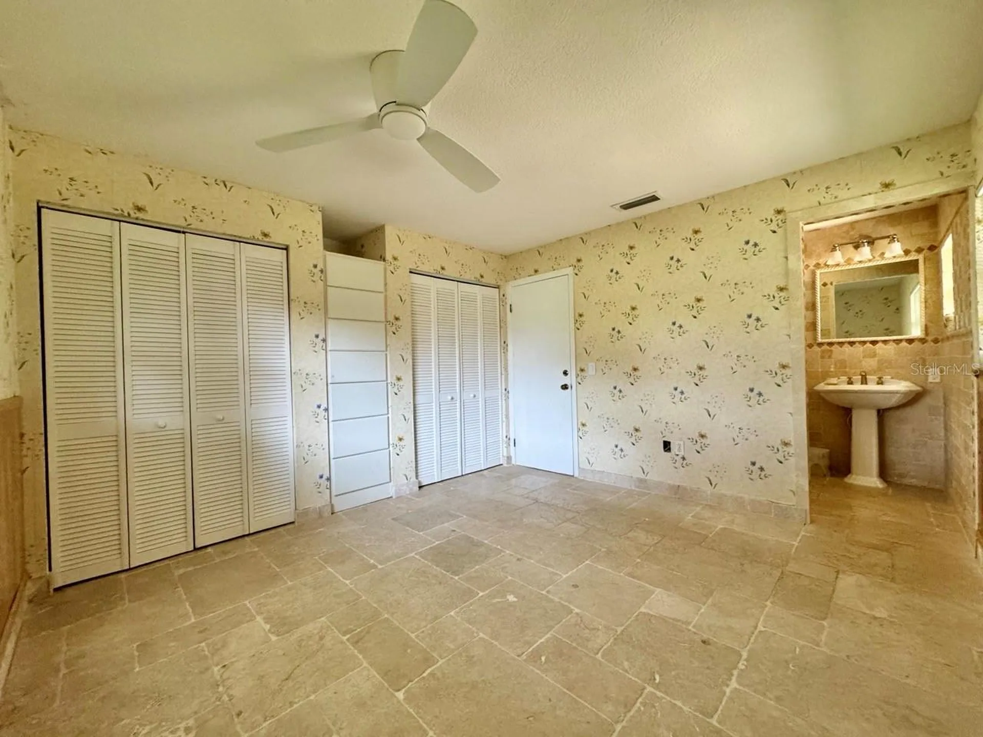 30391 NE 97th Place Salt Springs FL 32134