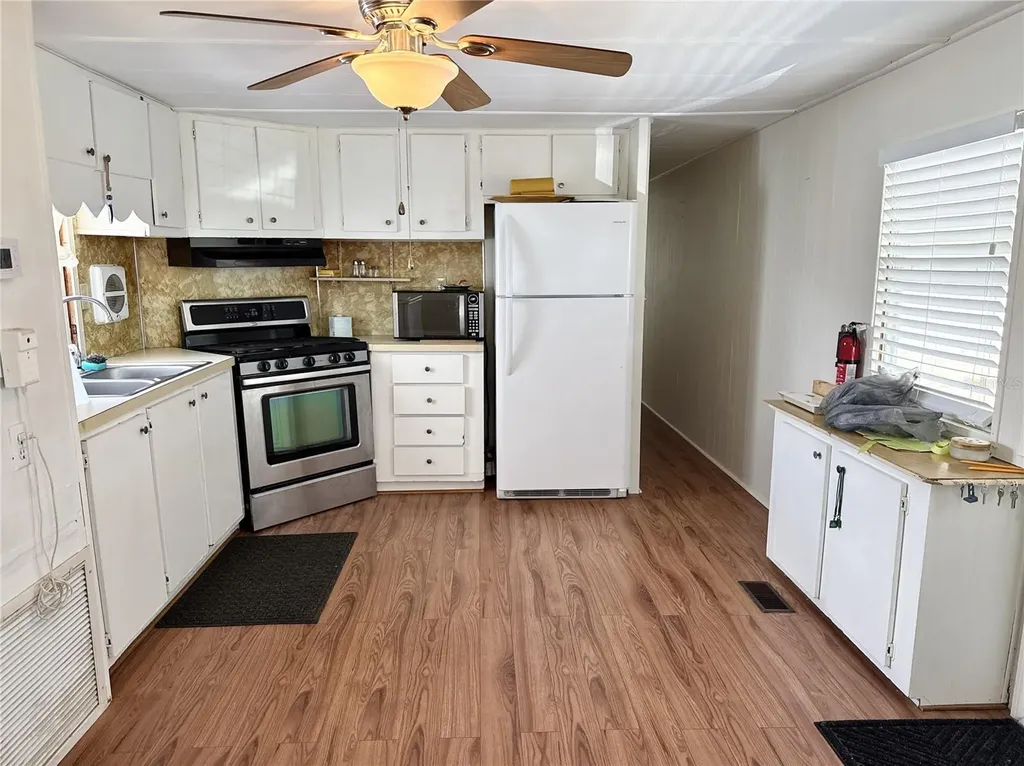 425 Mount Piney Avenue NE St Petersburg FL 33702