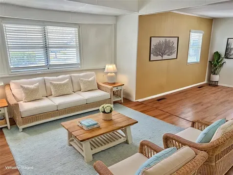 425 Mount Piney Avenue NE St Petersburg FL 33702