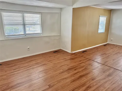 425 Mount Piney Avenue NE St Petersburg FL 33702