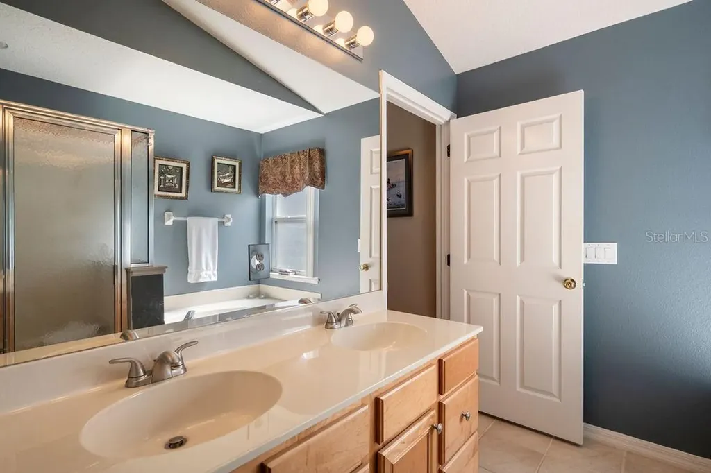 423 Sycamore Springs Street Debary FL 32713