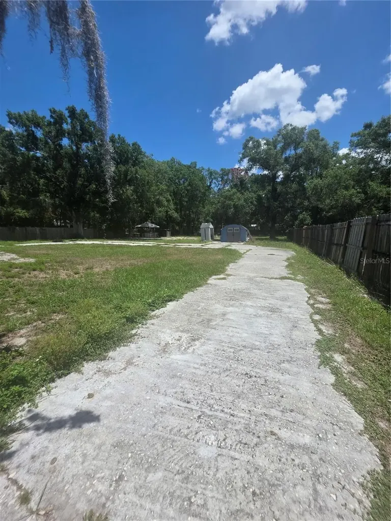 12521 Pittsfield Avenue Tampa FL 33624