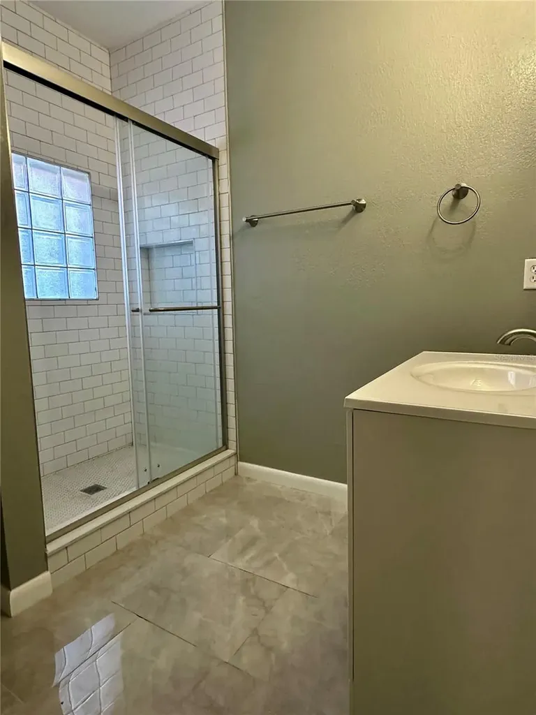 1209 E Comanche Avenue Tampa FL 33604