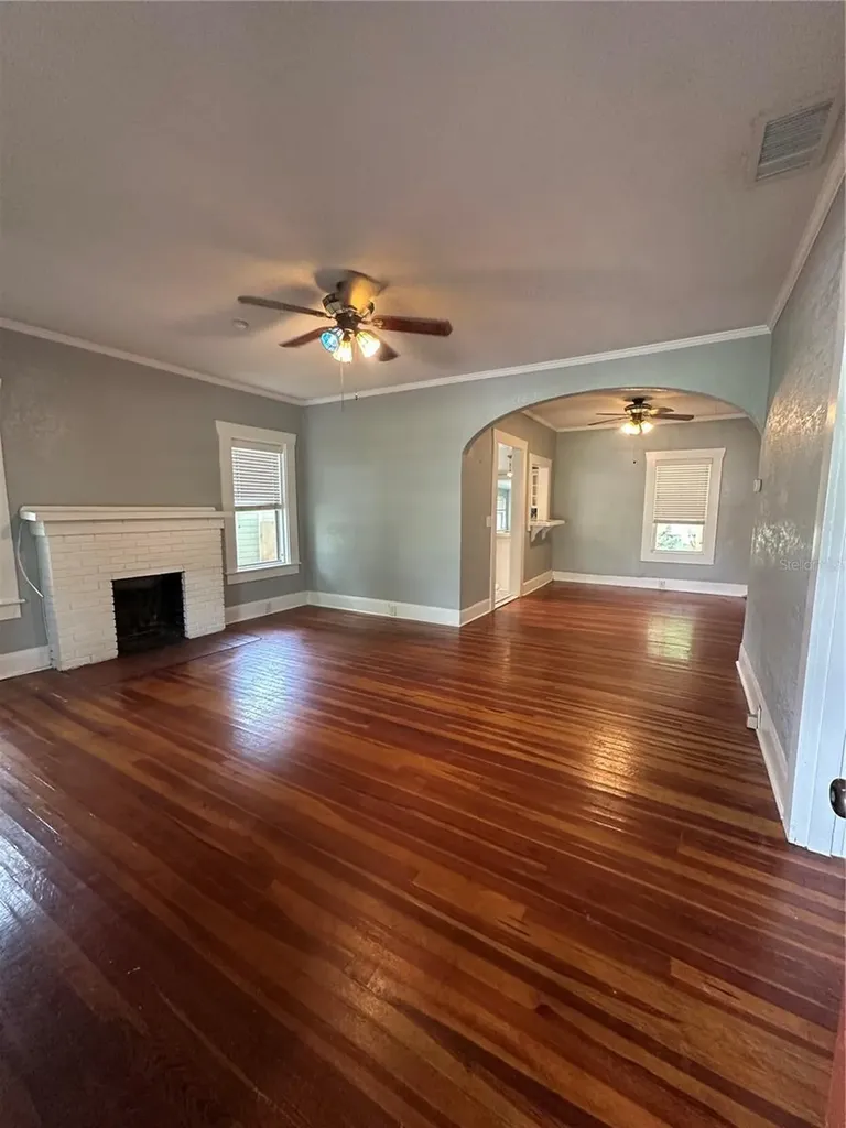 1209 E Comanche Avenue Tampa FL 33604