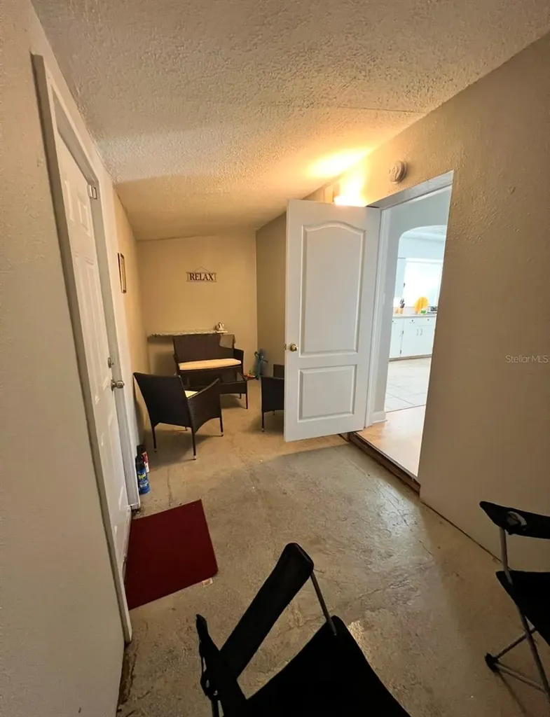 3910 E Ellicott Street Tampa FL 33610
