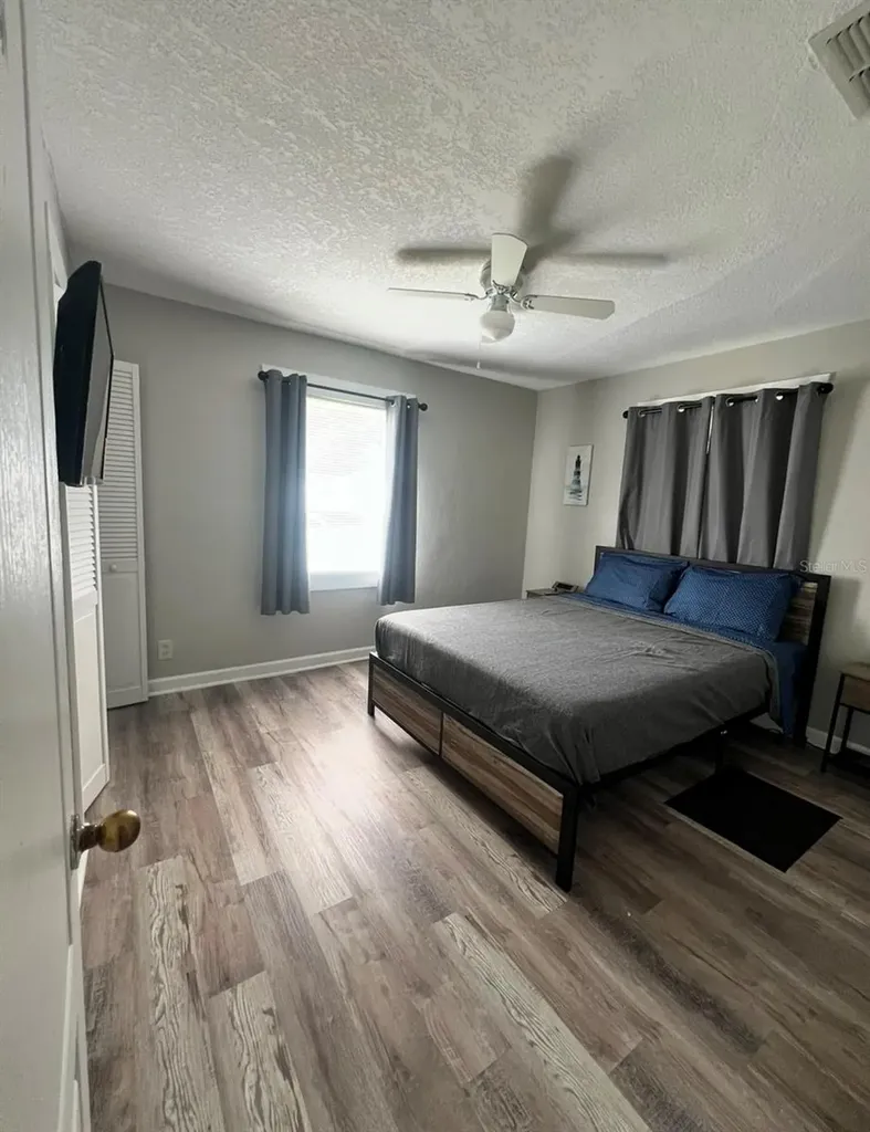 3910 E Ellicott Street Tampa FL 33610