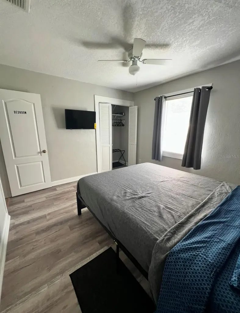 3910 E Ellicott Street Tampa FL 33610