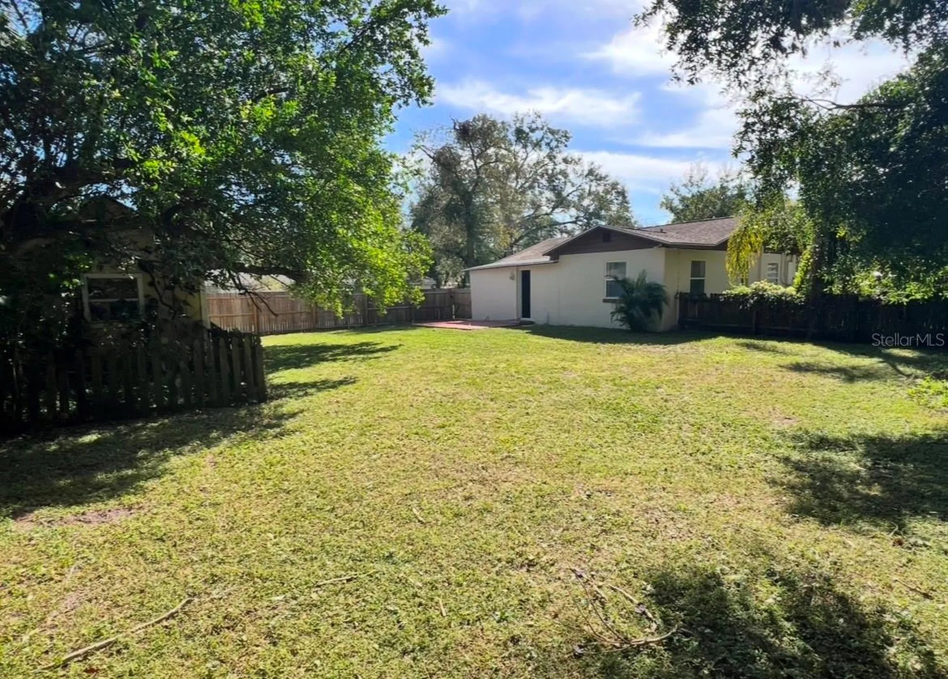 3910 E Ellicott Street Tampa FL 33610