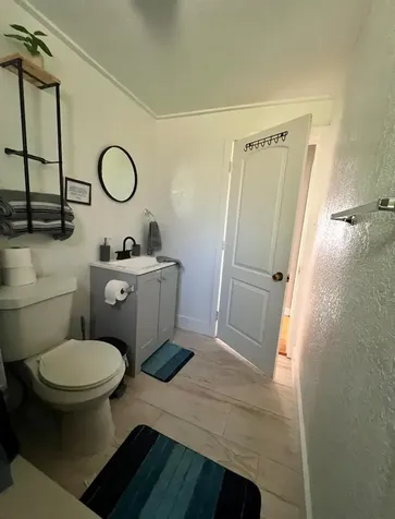 3910 E Ellicott Street Tampa FL 33610