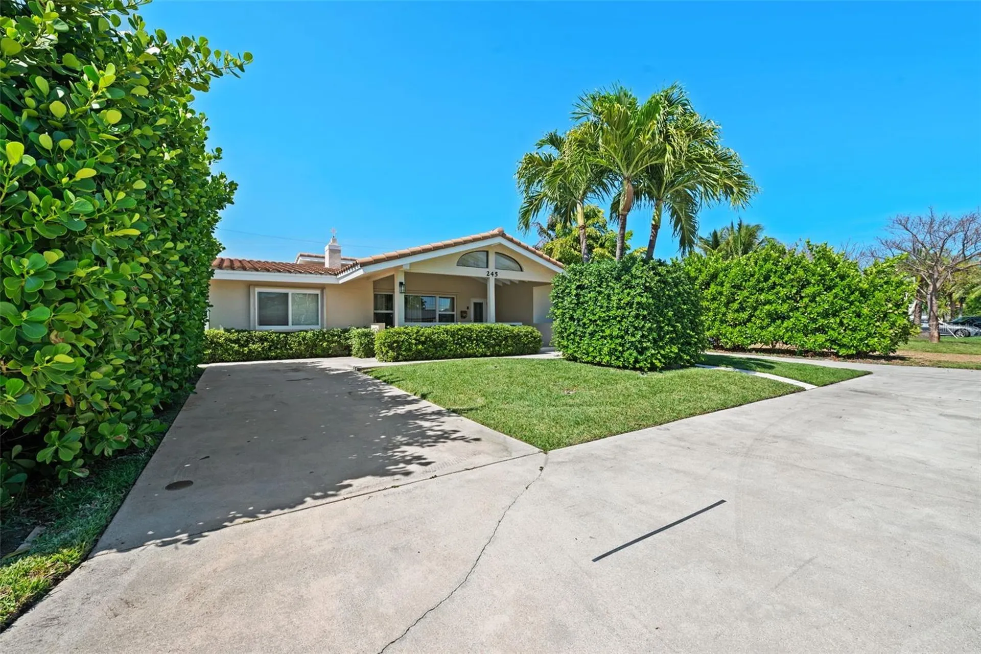 245 Avalon Avenue Fort Lauderdale FL 33308