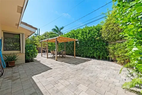 245 Avalon Avenue Fort Lauderdale FL 33308