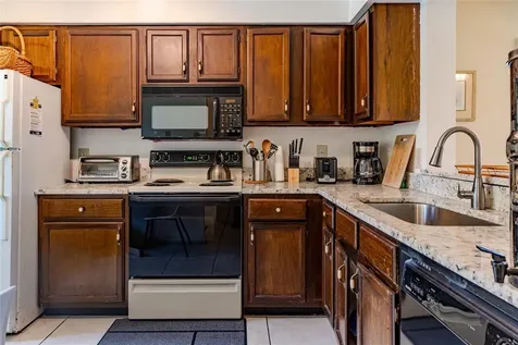 5191 Lake Village Drive Sarasota FL 34235