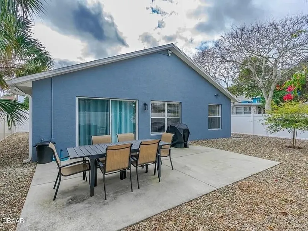 401 Mobile Avenue Daytona Beach FL 32118