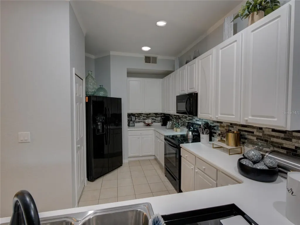 204 New Providence Davenport FL 33897