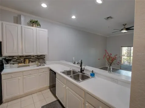204 New Providence Davenport FL 33897