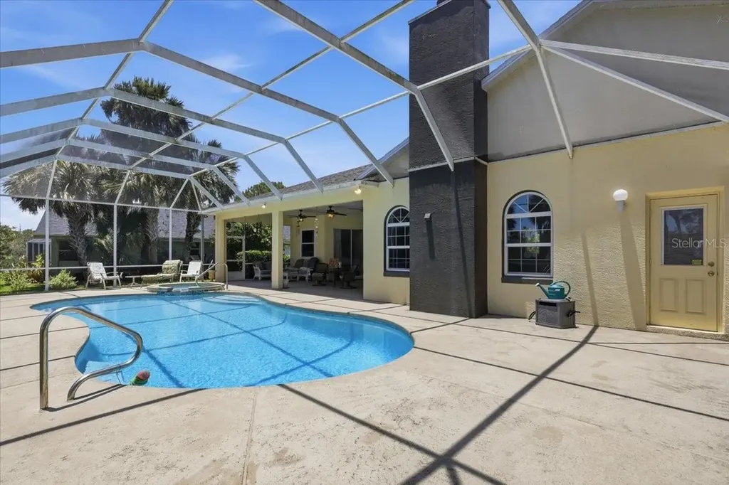 11 Cayuga Court Palm Coast FL 32137