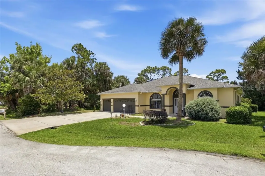 11 Cayuga Court Palm Coast FL 32137