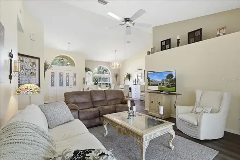 11 Cayuga Court Palm Coast FL 32137
