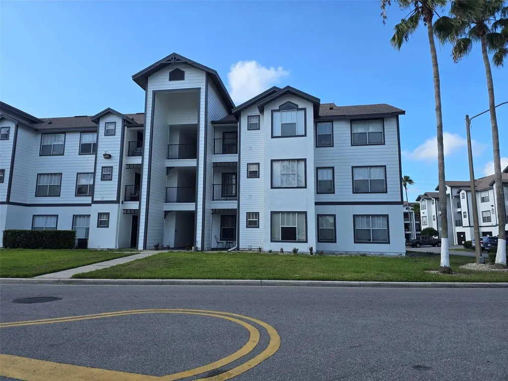2201 Key West Court Kissimmee FL 34741
