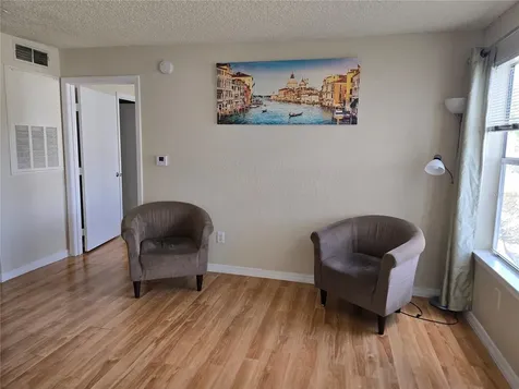 2201 Key West Court Kissimmee FL 34741