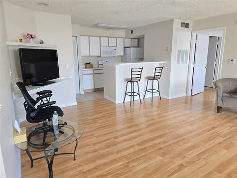 2201 Key West Court Kissimmee FL 34741