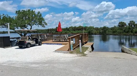 1300 N River Road Venice FL 34293