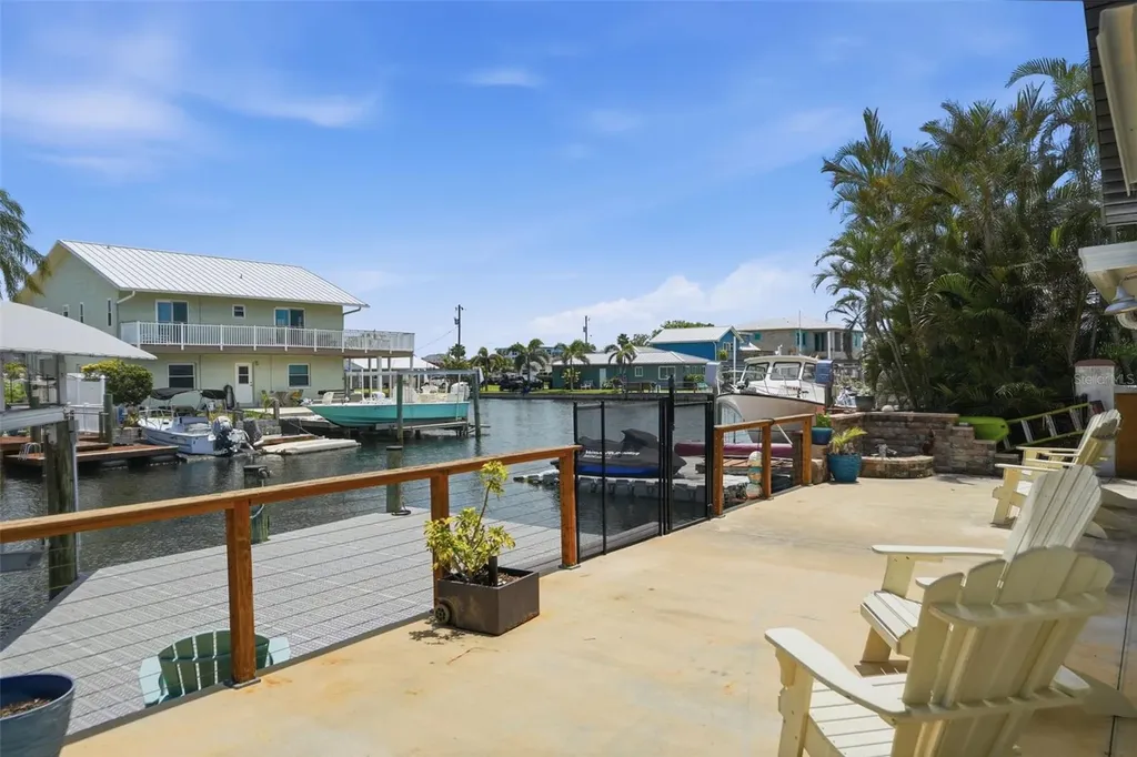 13840 Barnard Avenue Hudson FL 34667