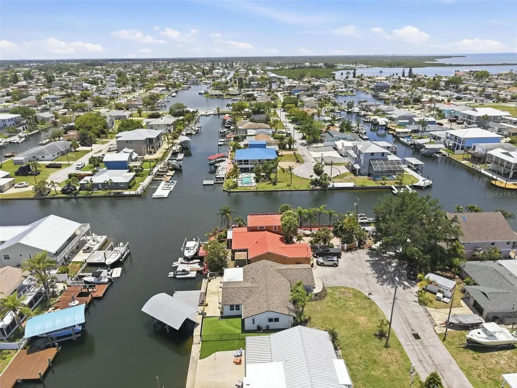 13840 Barnard Avenue Hudson FL 34667