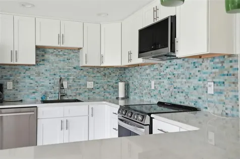13840 Barnard Avenue Hudson FL 34667