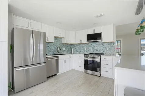 13840 Barnard Avenue Hudson FL 34667