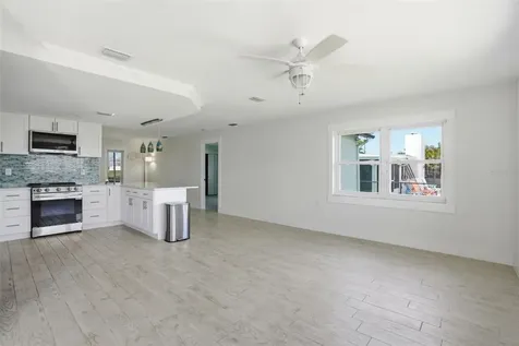 13840 Barnard Avenue Hudson FL 34667
