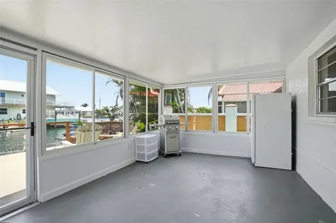 13840 Barnard Avenue Hudson FL 34667