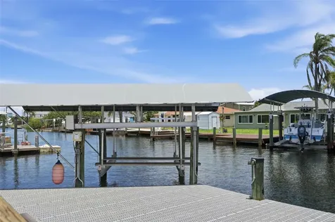 13840 Barnard Avenue Hudson FL 34667