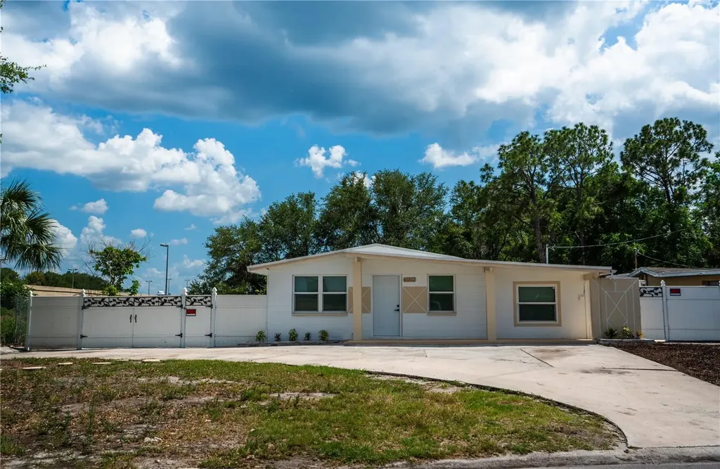 6002 W Clifton Street Tampa FL 33634