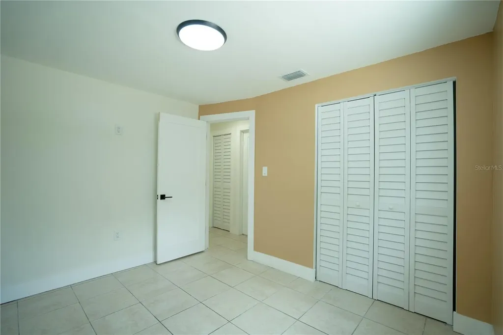 6002 W Clifton Street Tampa FL 33634