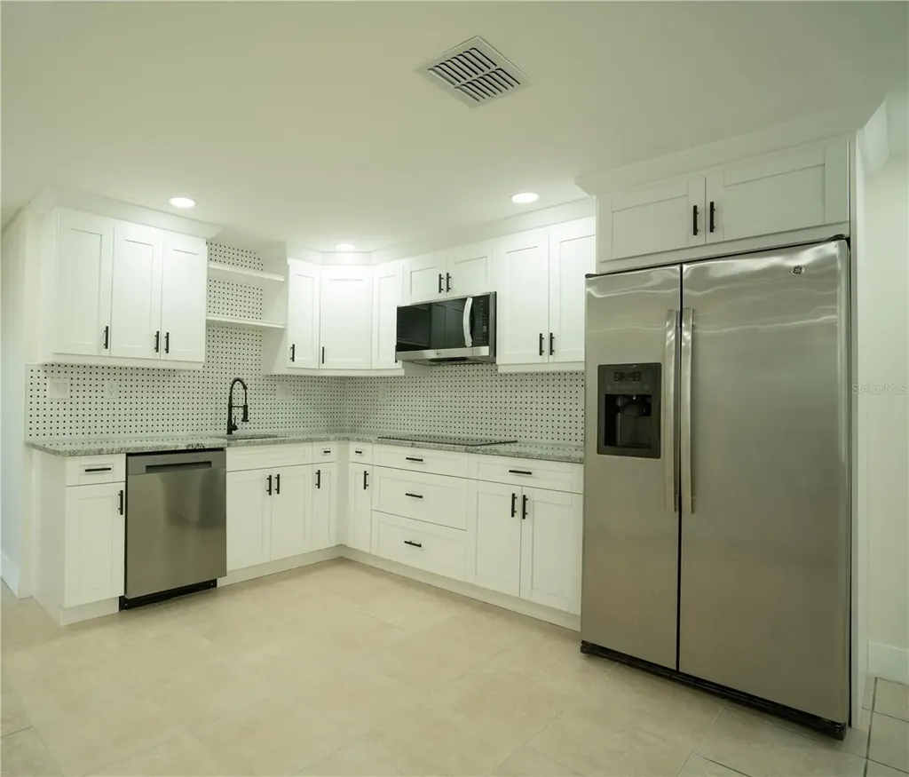 6002 W Clifton Street Tampa FL 33634