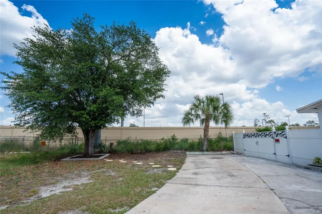6002 W Clifton Street Tampa FL 33634