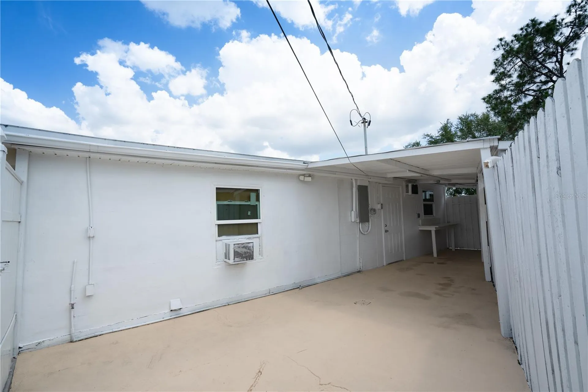 6002 W Clifton Street Tampa FL 33634