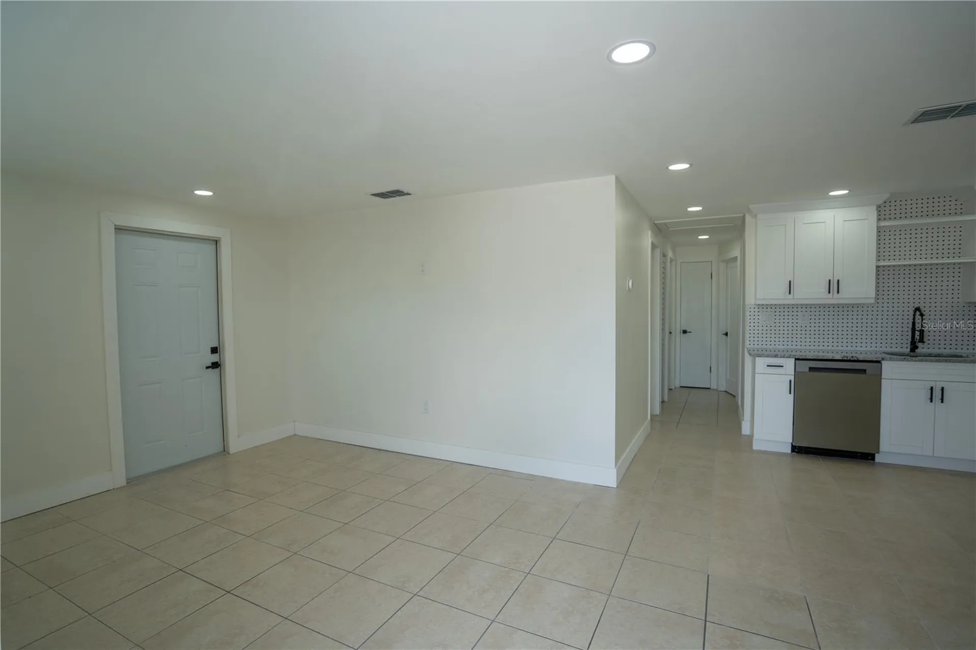 6002 W Clifton Street Tampa FL 33634