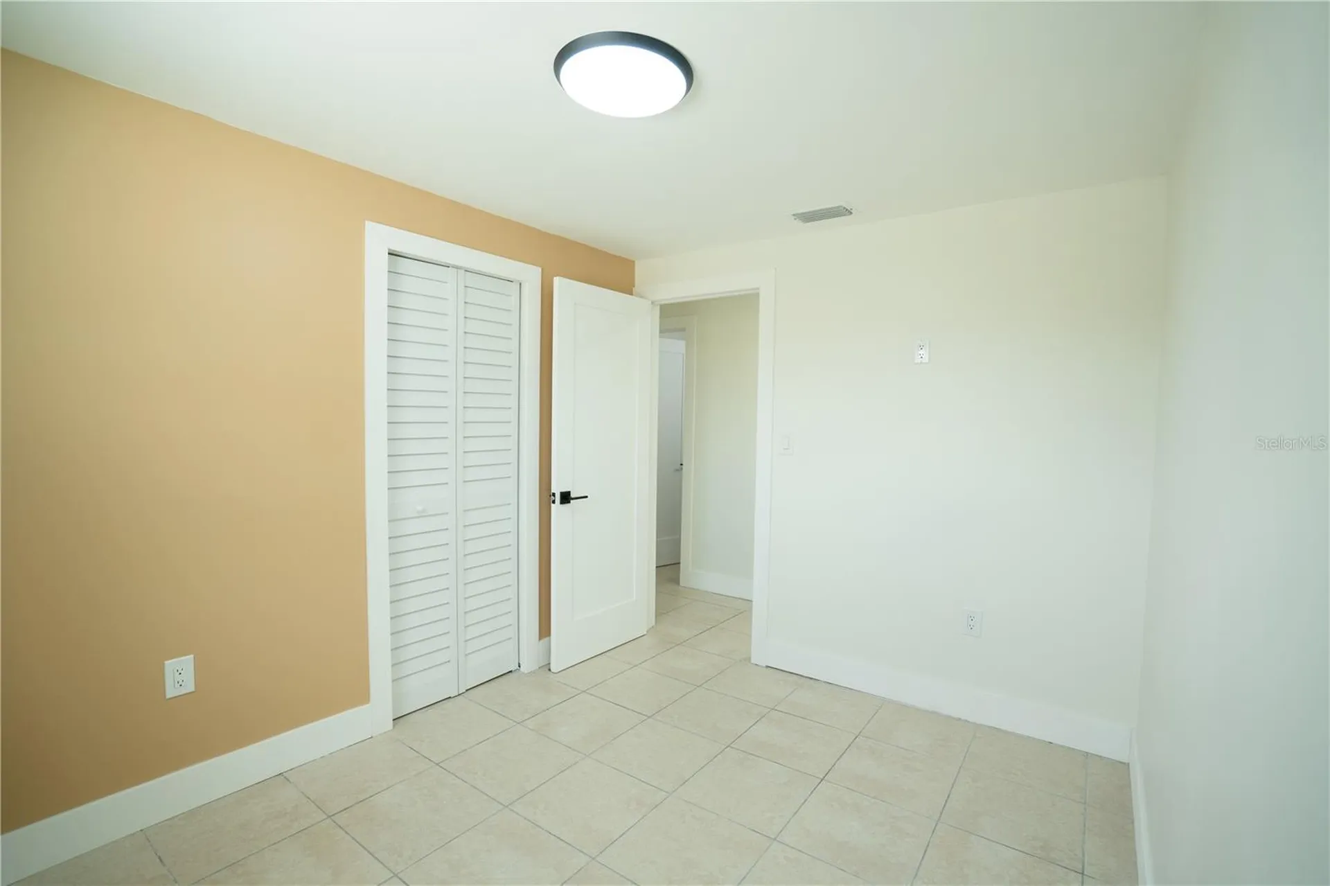 6002 W Clifton Street Tampa FL 33634