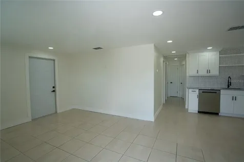 6002 W Clifton Street Tampa FL 33634